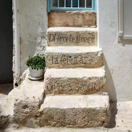Guest house La Casa Di Nicole 3*