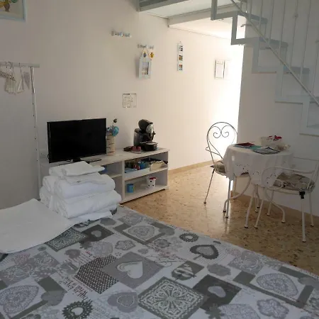 Guest house La Casa Di Nicole 3*